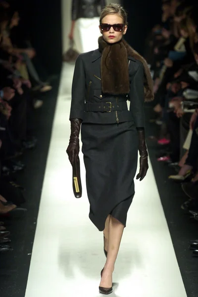 Look 27